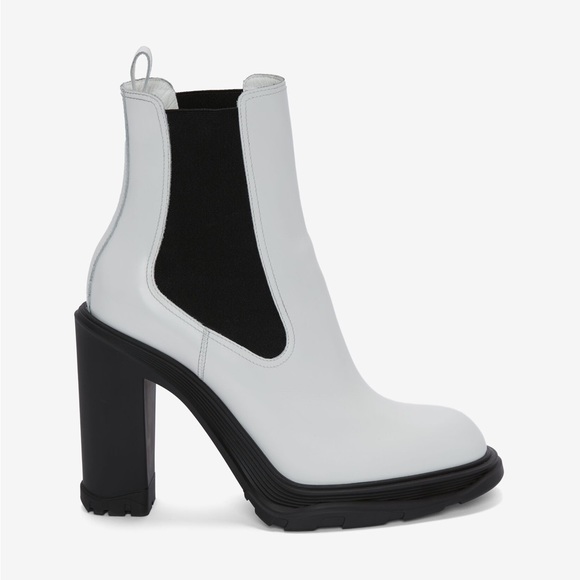 LAST PRICE ❤️ALEXANDER MCQUEEN tread heeled Chelsea boot in ivory/black - Picture 5 of 13